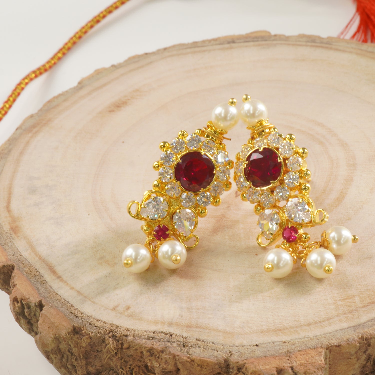 Chinchpeti Karwari Design With Earrings