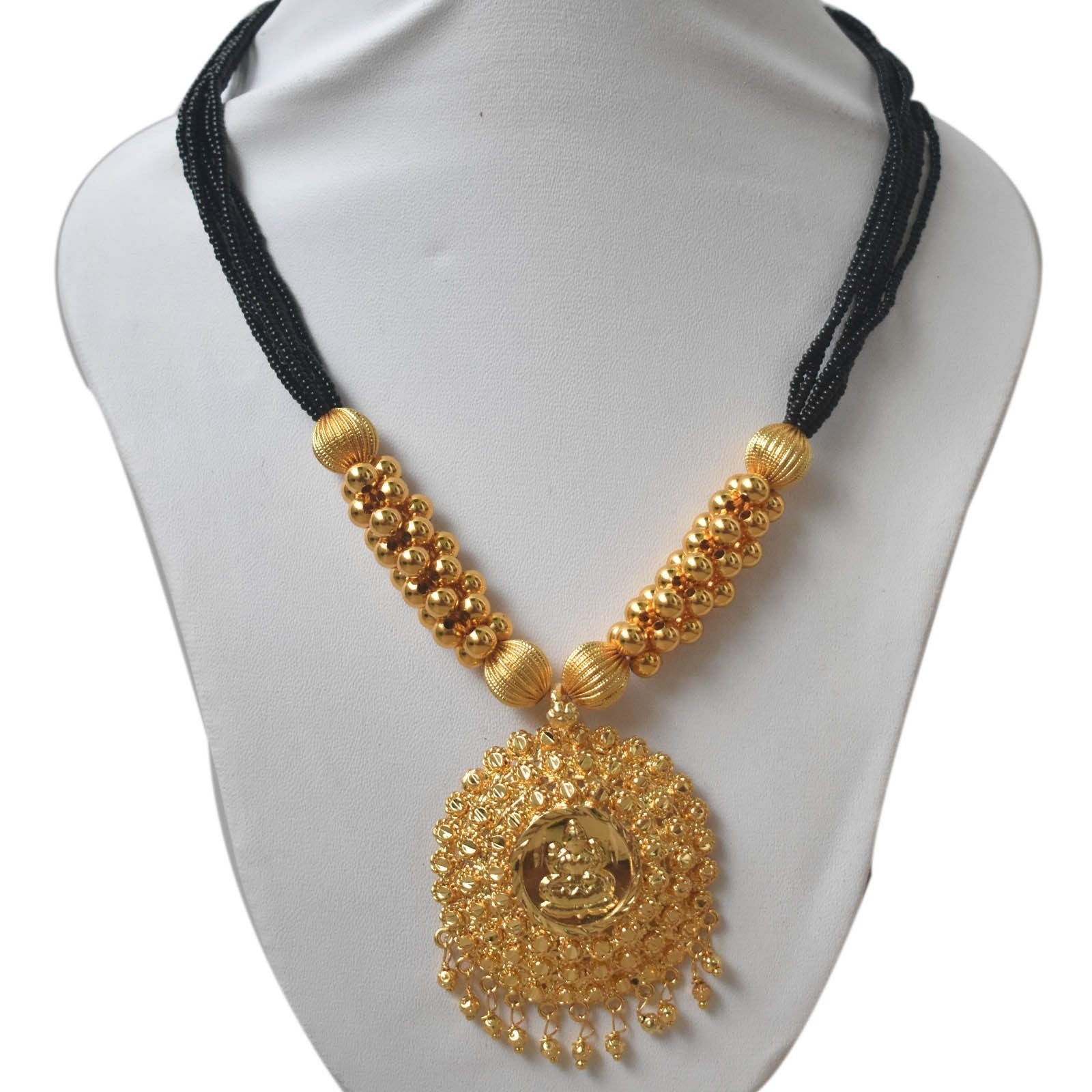 Manchali Gatta Plain Laxmi Veni Pendal