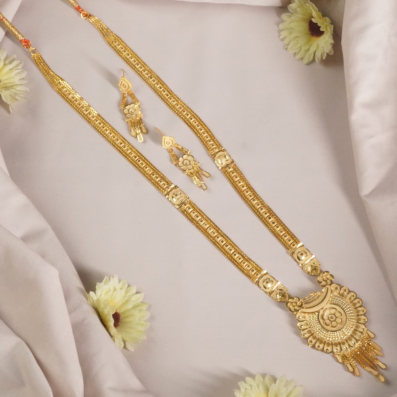 Buy Forming Rani Haar Designs Online at affordable Prices