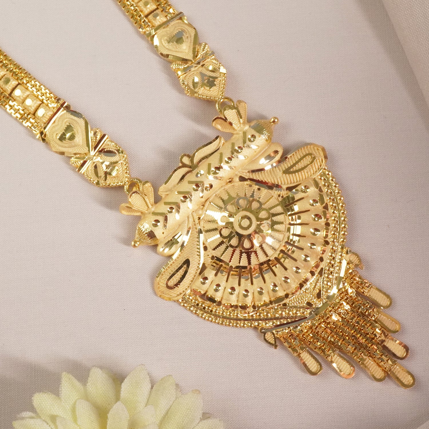 Buy Forming Rani Haar Designs Online at affordable Prices Online