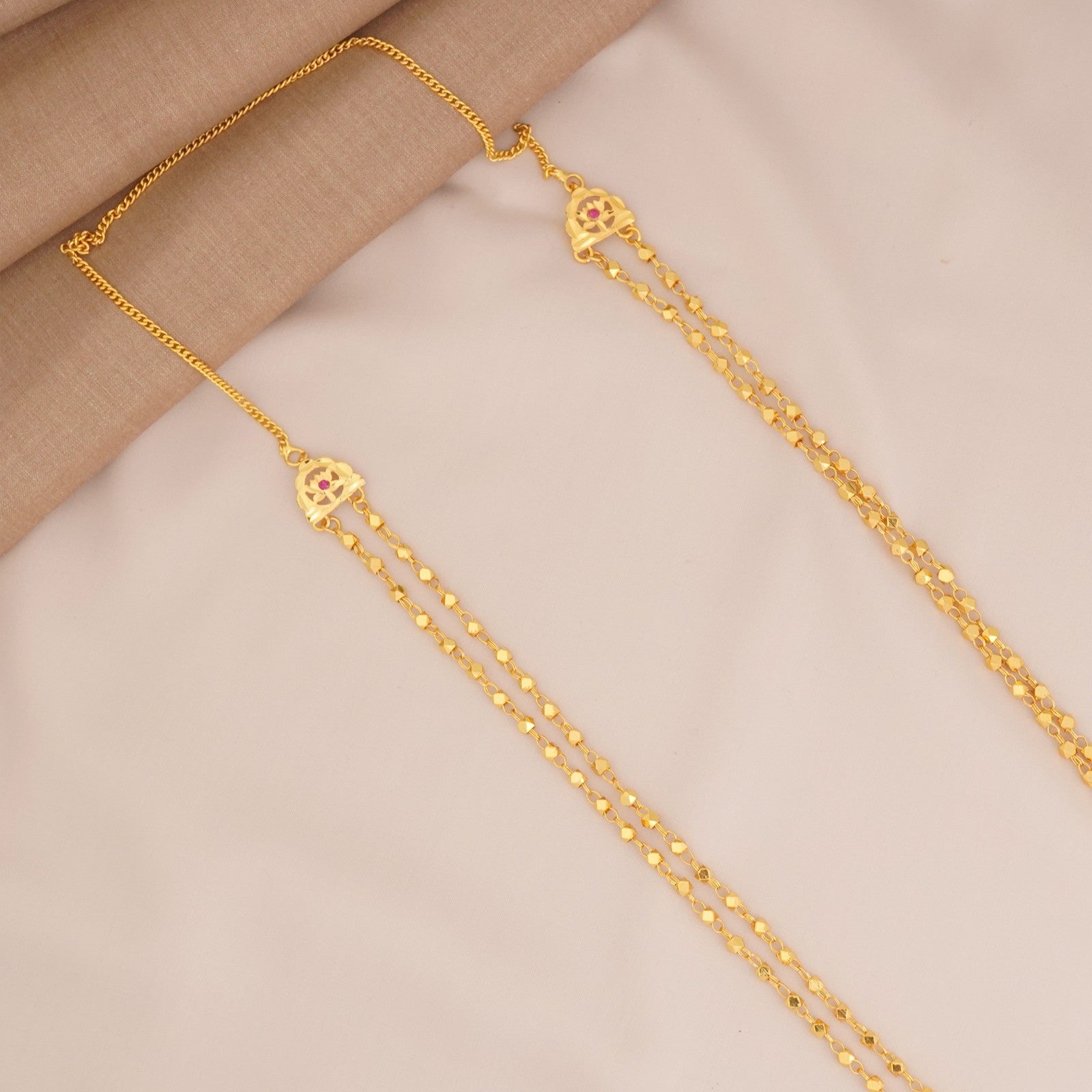 Line Traditional Kanthi Mani Mala