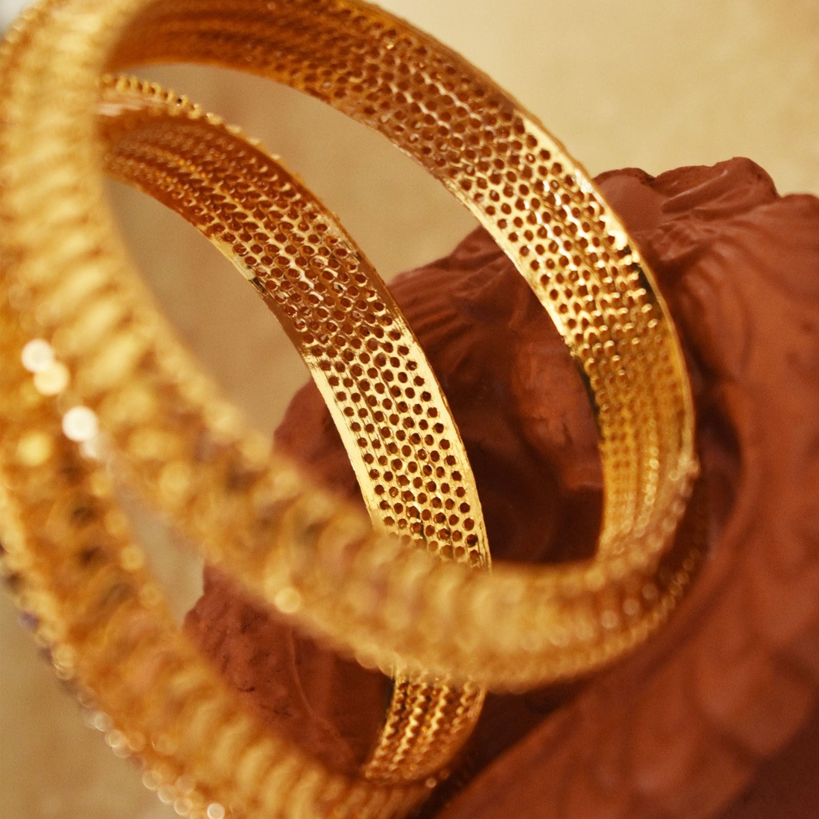 Bangles Shindeshai Thoda