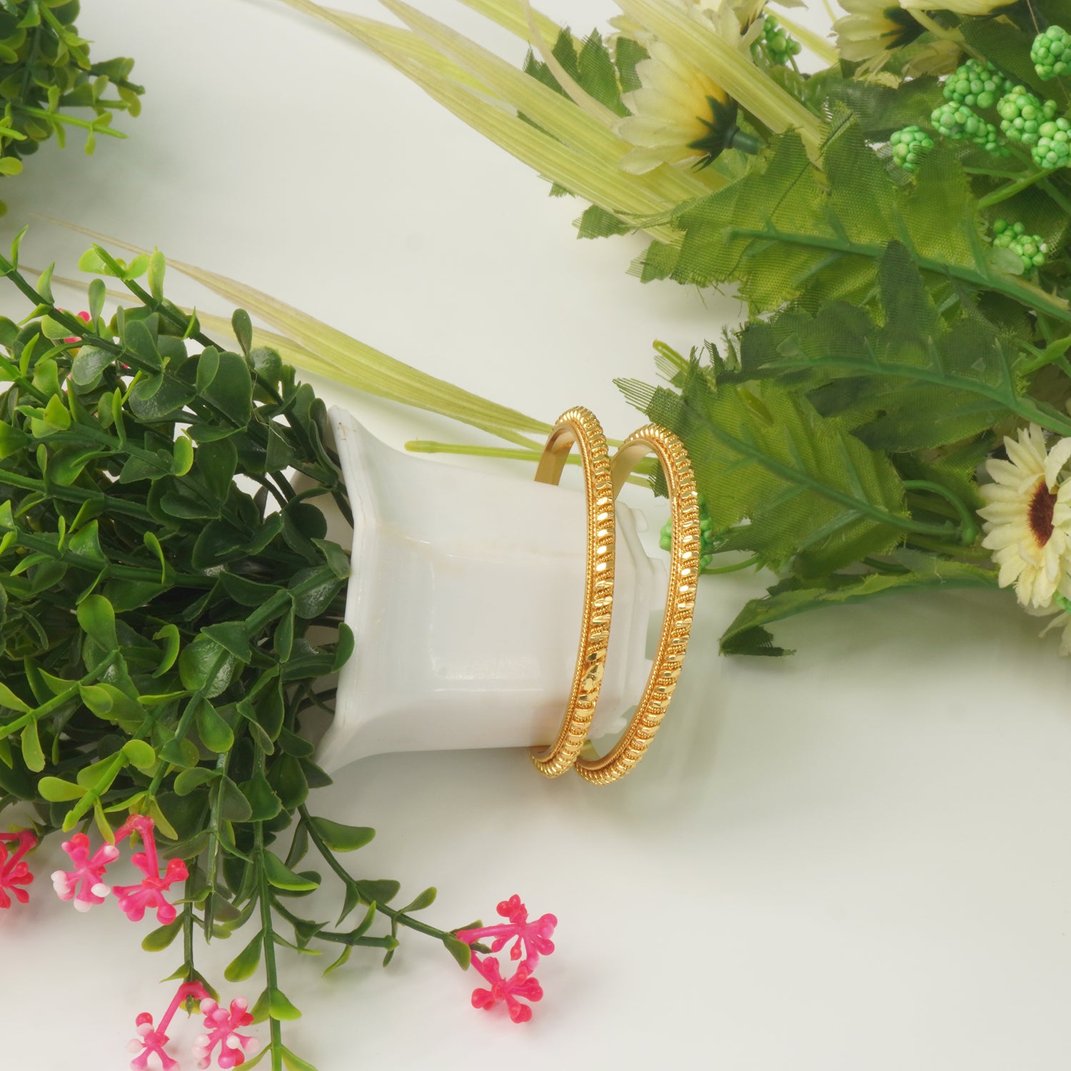 Cutting Thoda Bangles