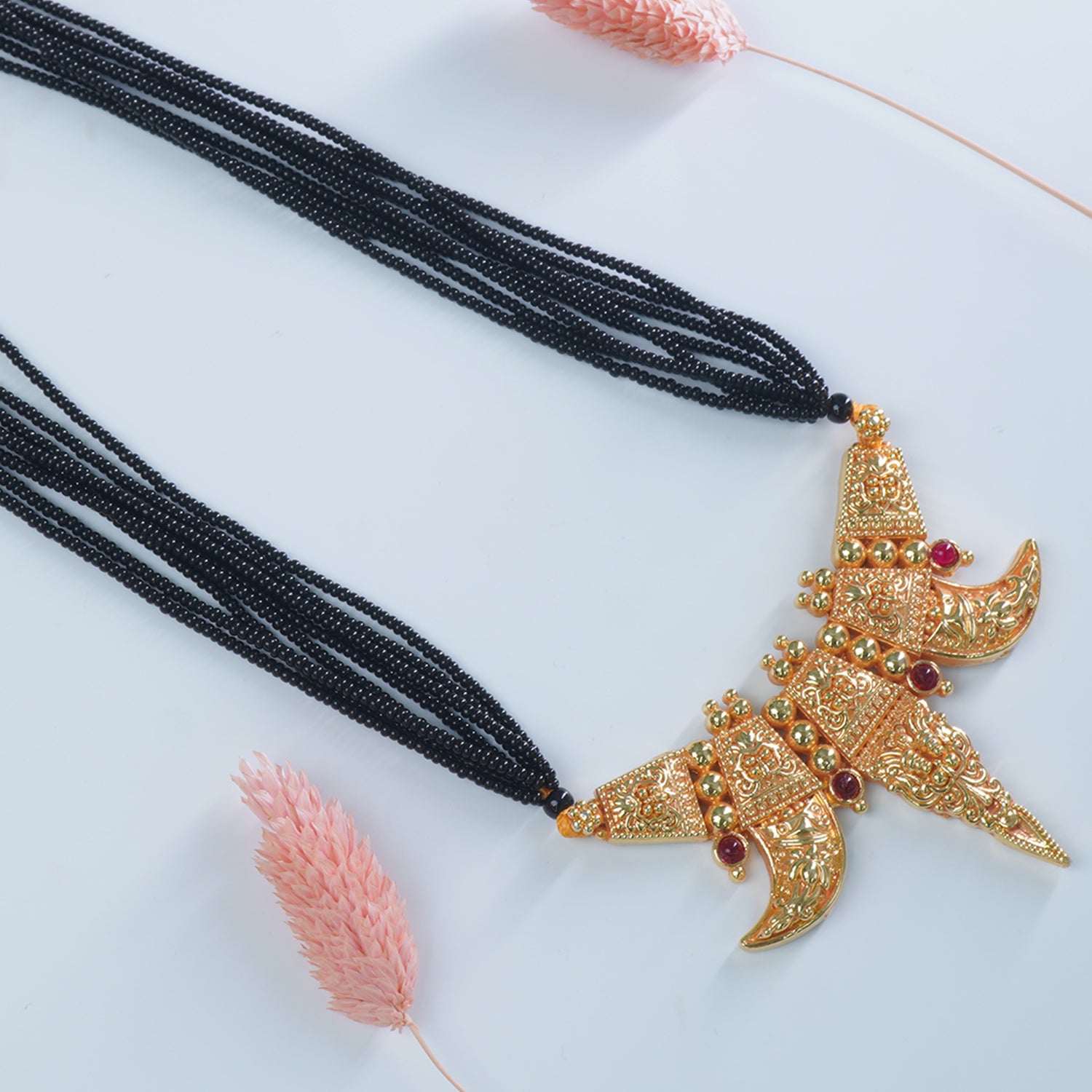 20" Regal Gheru 8 Padri Mangalsutra Waghnaki Pendant