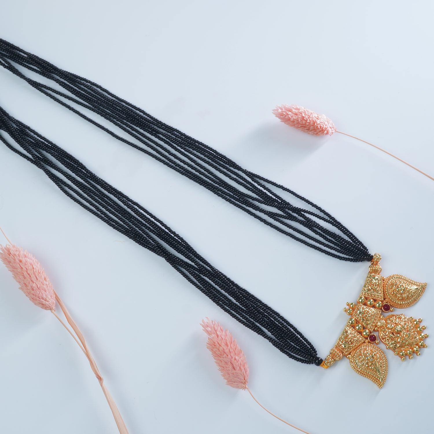 20" Regal Gheru 8 Padri Mangalsutra Laxmi Pendant