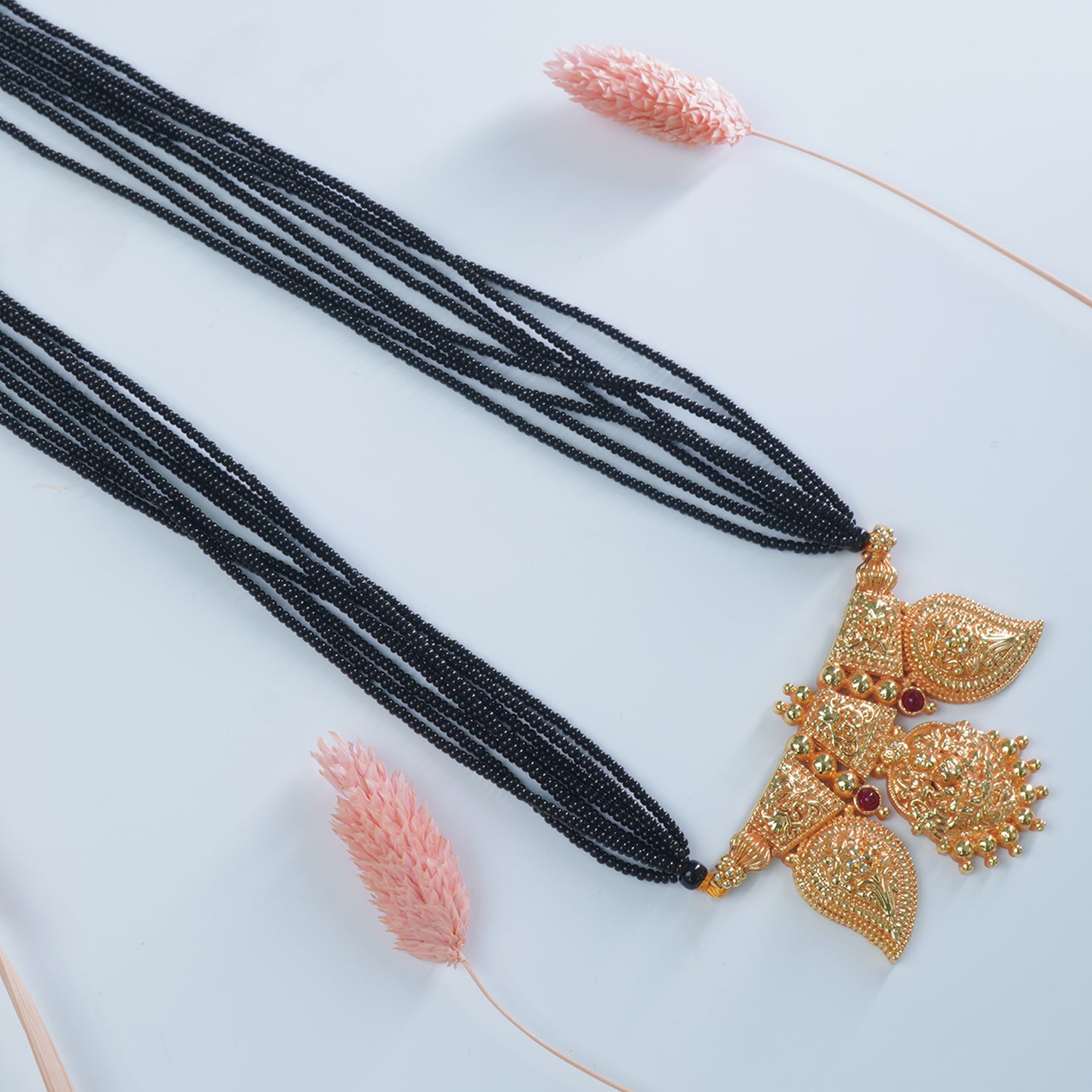 20" Regal Gheru 8 Padri Mangalsutra Laxmi Pendant