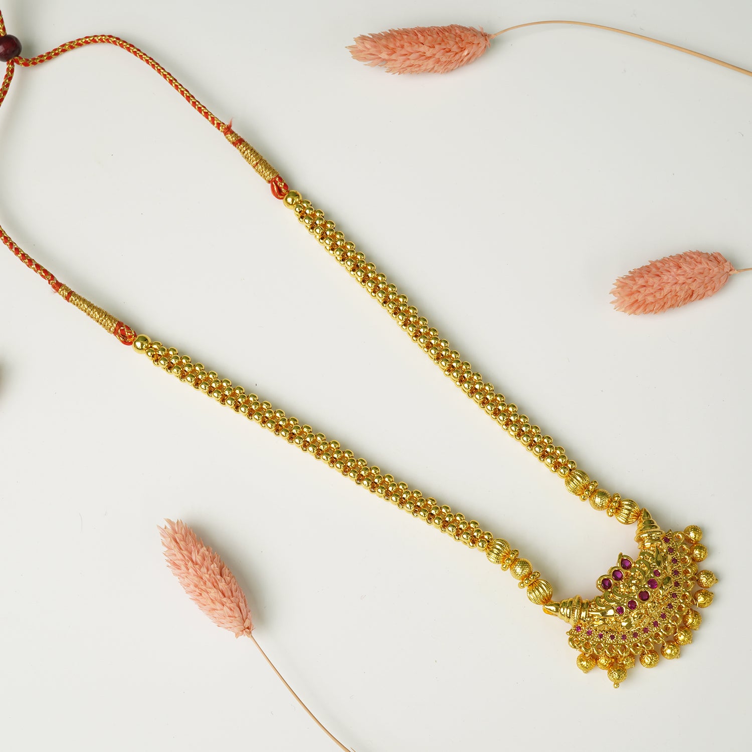 Kolhapuri Thushi Taas Chand Pendant