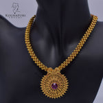 Geru Kolhapuri thushi broad peacock pendant