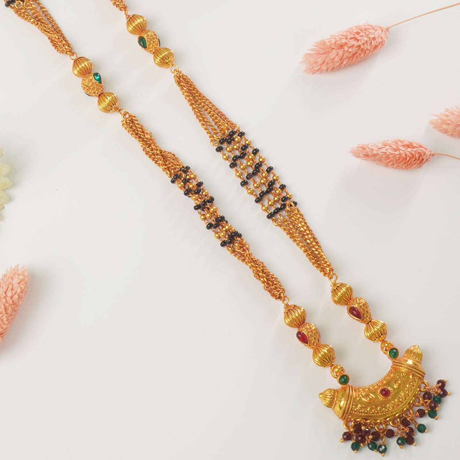 Gheru Mangalstura Chandrakor Pendant Design