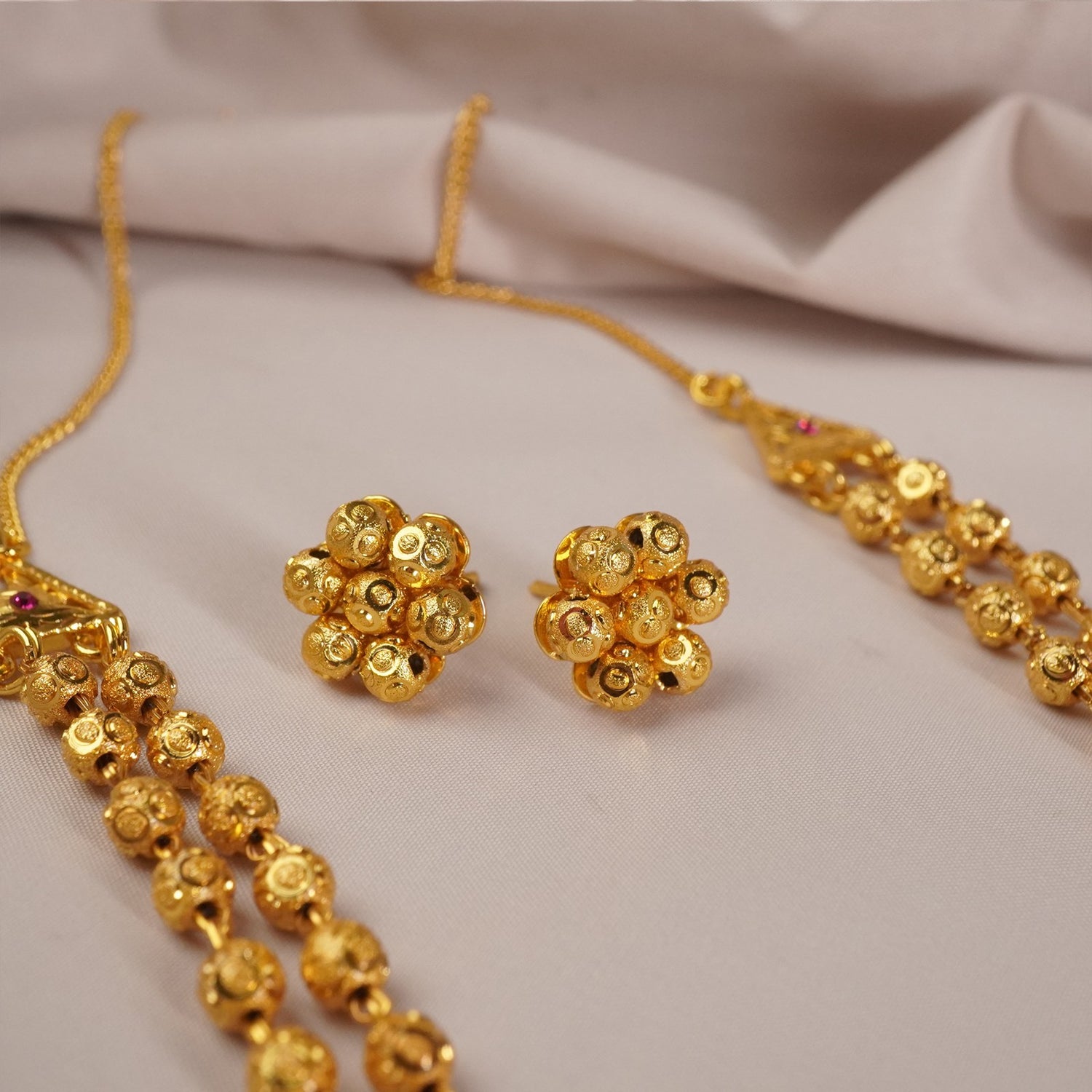 Kolhapuri 2 Line DotMani Mala With Earrings