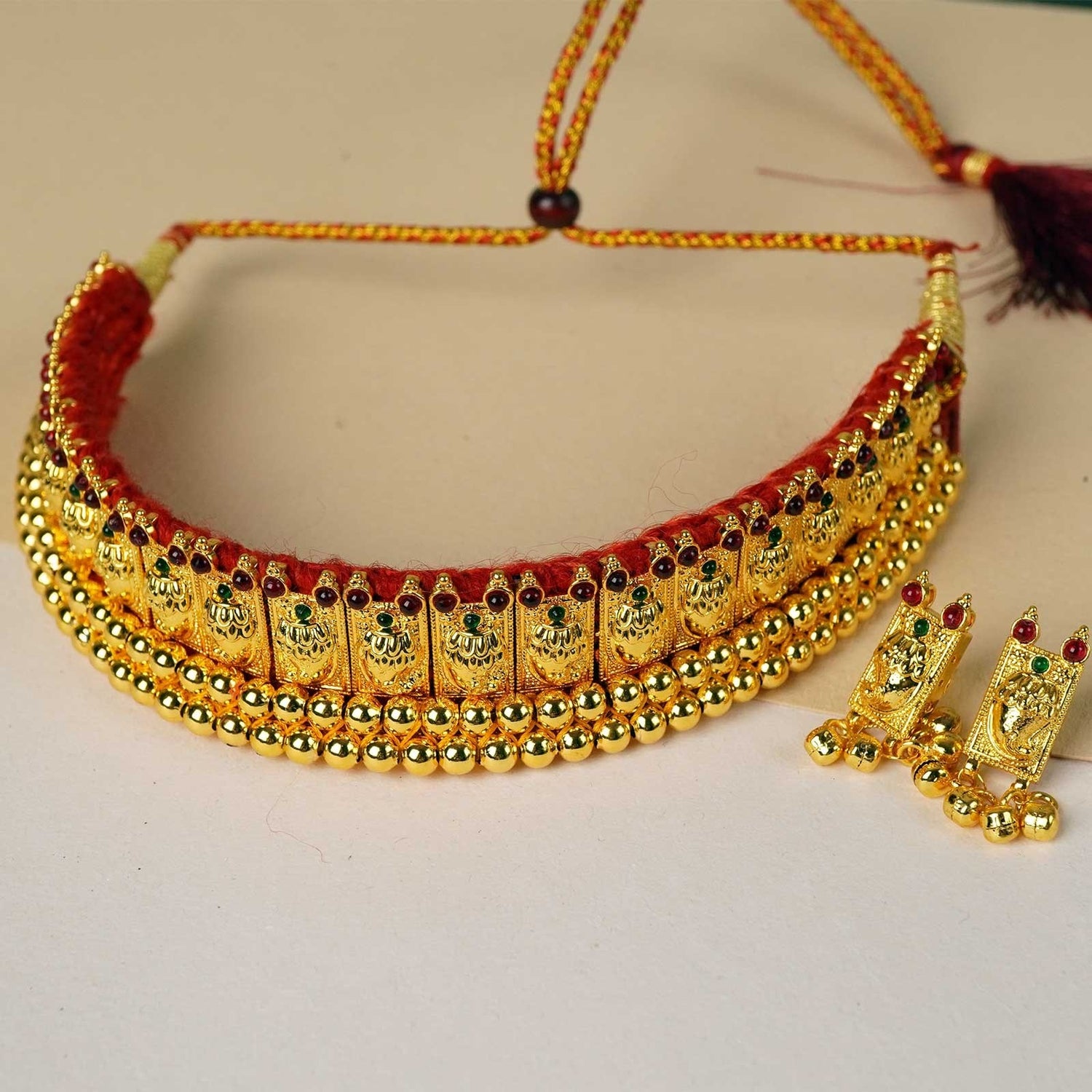 Kolhapuri Gadi thushi Mango Koyri With Earrings.