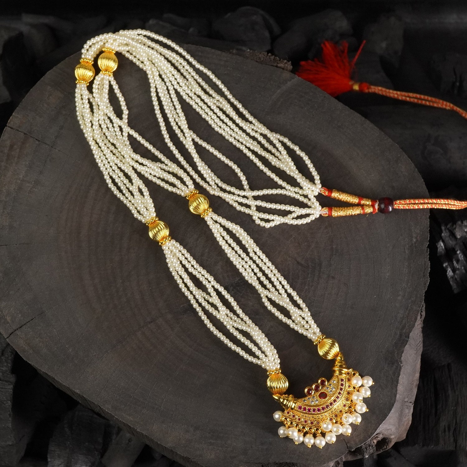 long kolhapuri moti haar design with chandrakor pendant