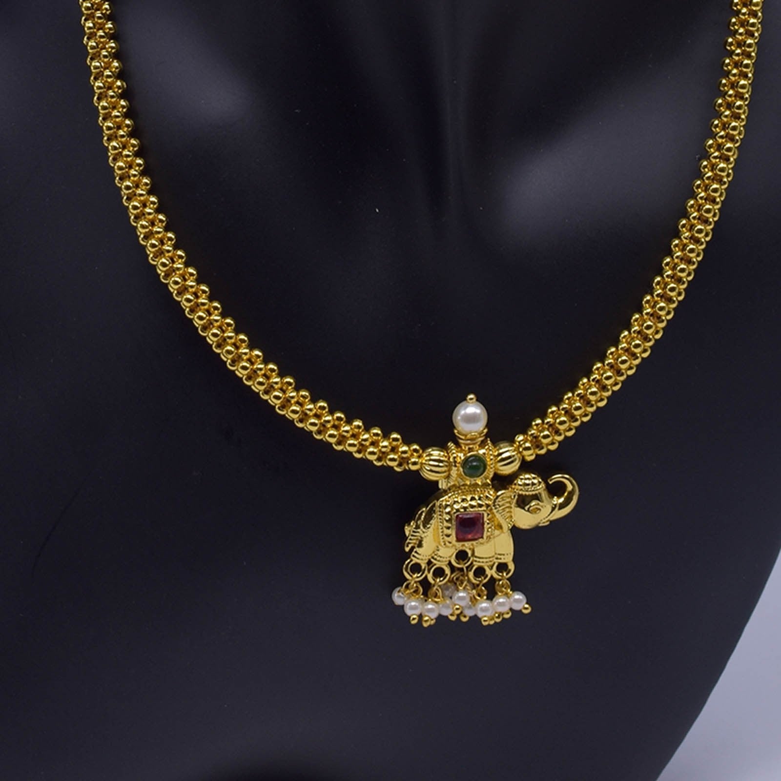 Kolhapuri thushi hathi pendant