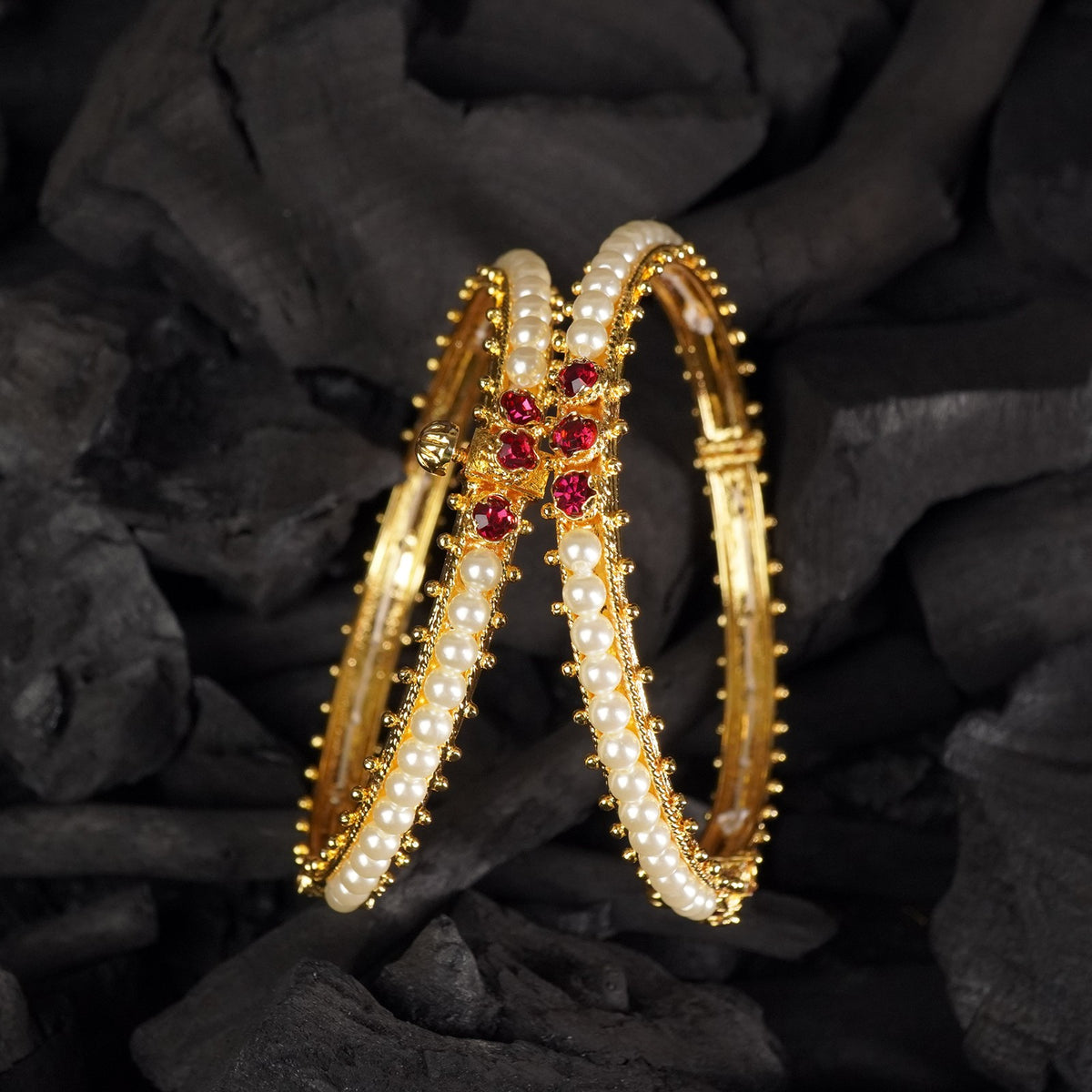 Bangle Design Using Moti Shop Maharashtrian Traditional Moti Bangles Design. – Rishabh Gold