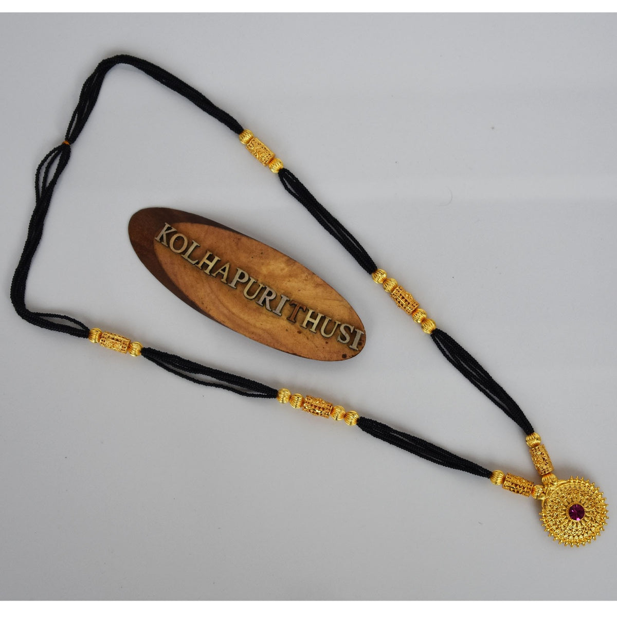 Manchali Long Pipe Design Rava Peacock Pendal