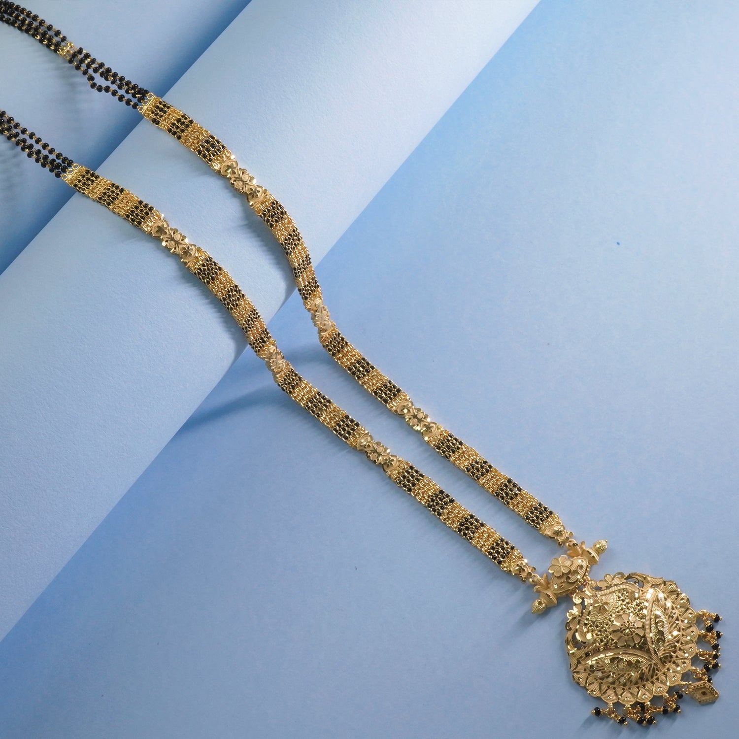 Buy Online Forming Mangalsutra Designs With Meenakari Work