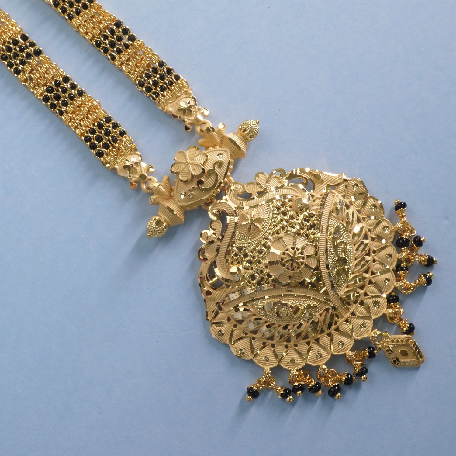 Buy Online Forming Mangalsutra Designs With Meenakari Work