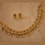 Moti Haar 4 square peti with earrings