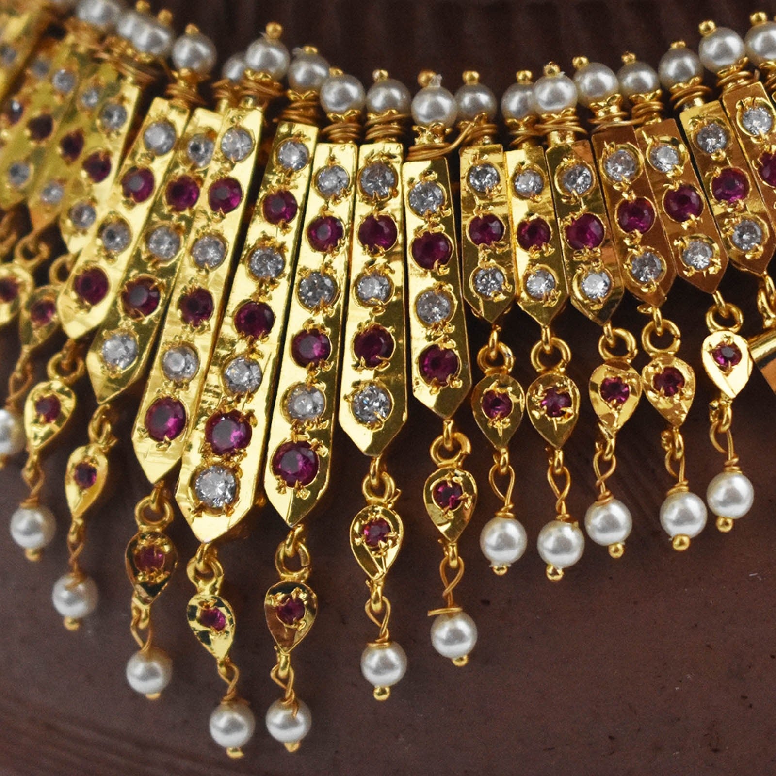 Padmavati Choker Zhalar