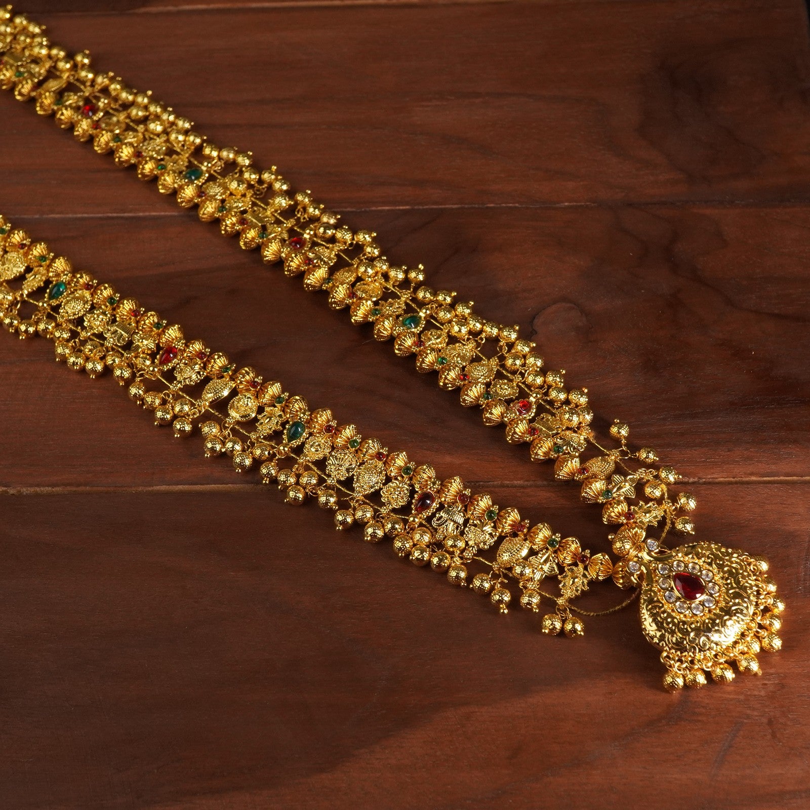 kolhapuri gold saaj design