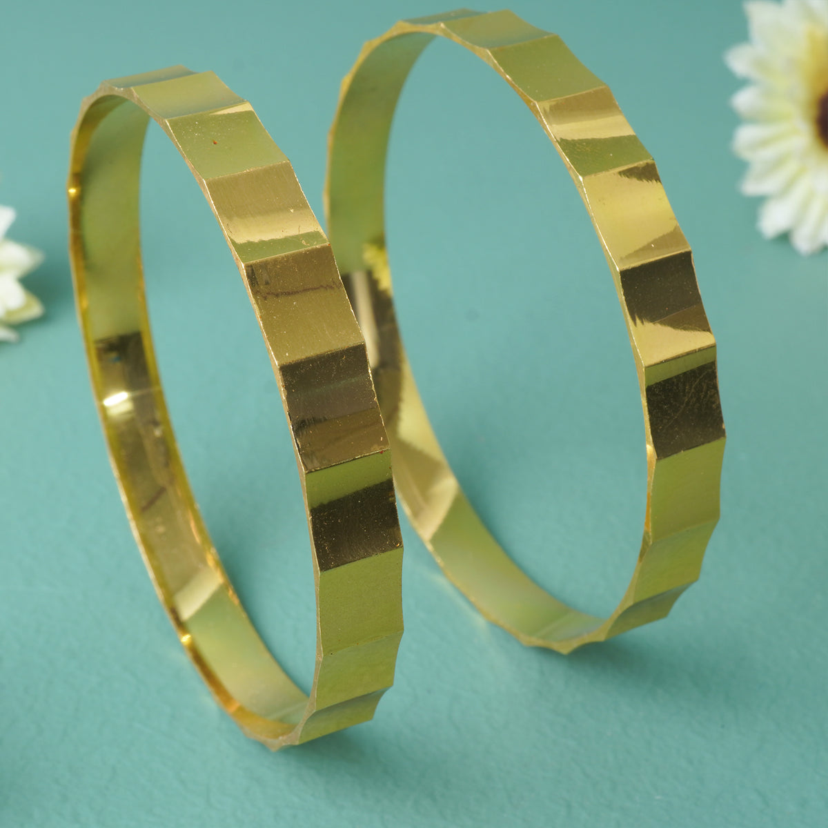 a close up of pailu patli bangles