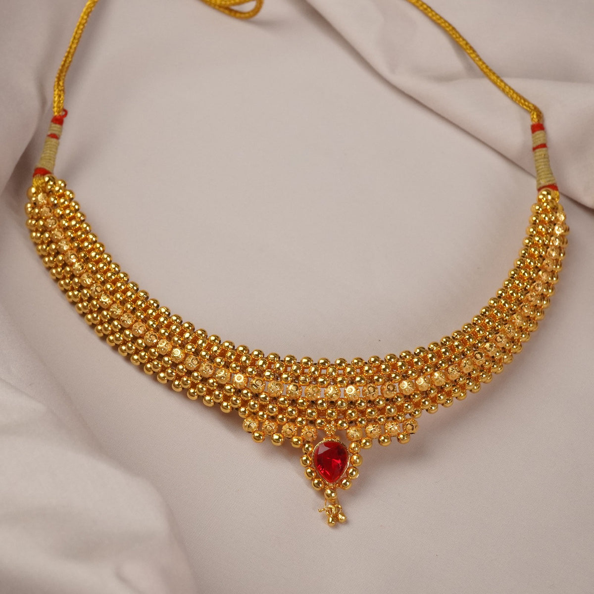 gold plated kolhapuri thushi