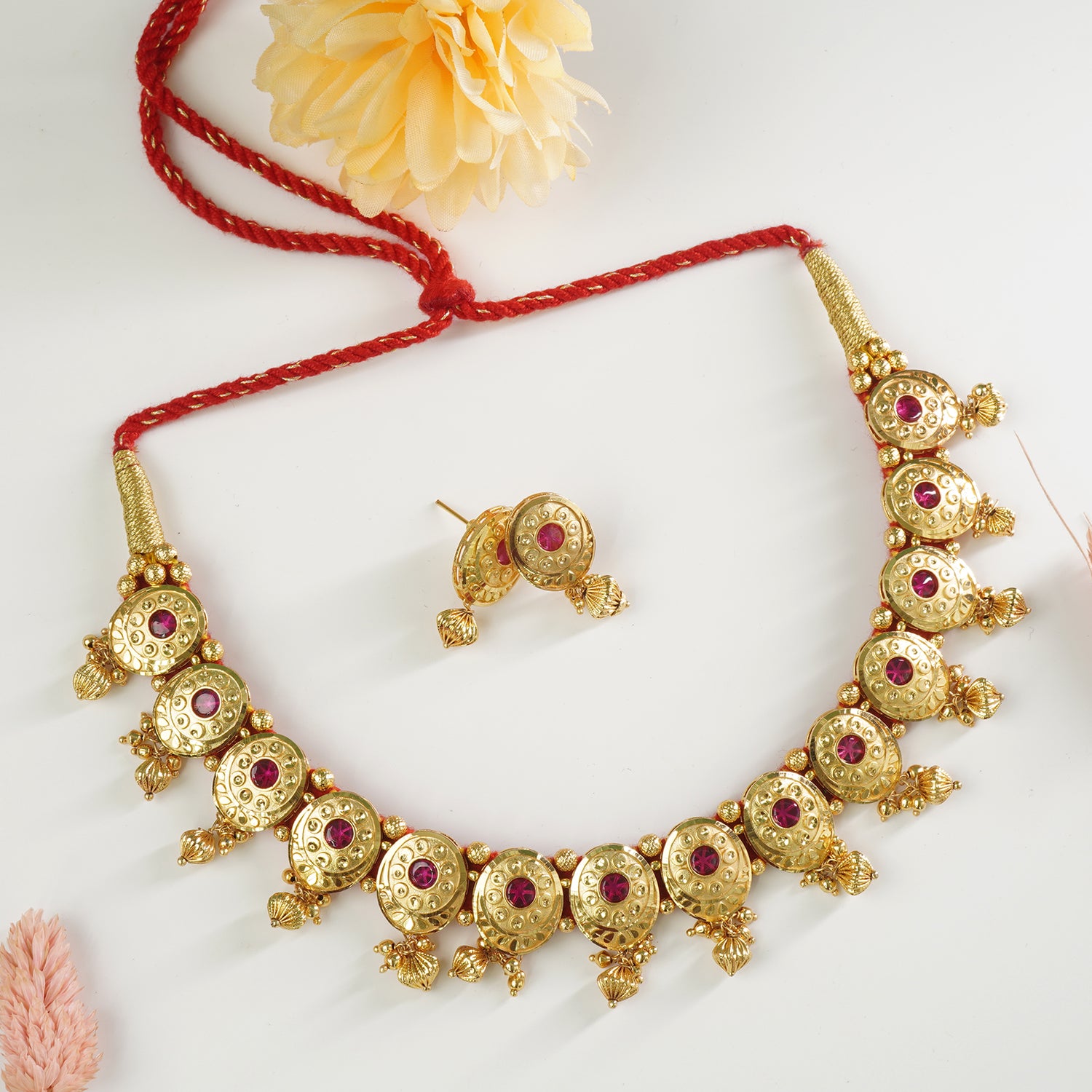 Premium Kolhapuri Gadi Thushi With Earrings