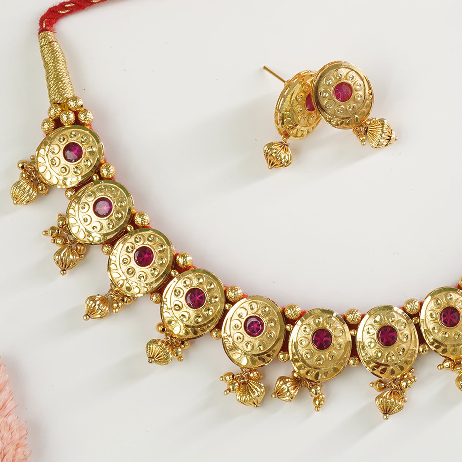 Premium Kolhapuri Gadi Thushi With Earrings