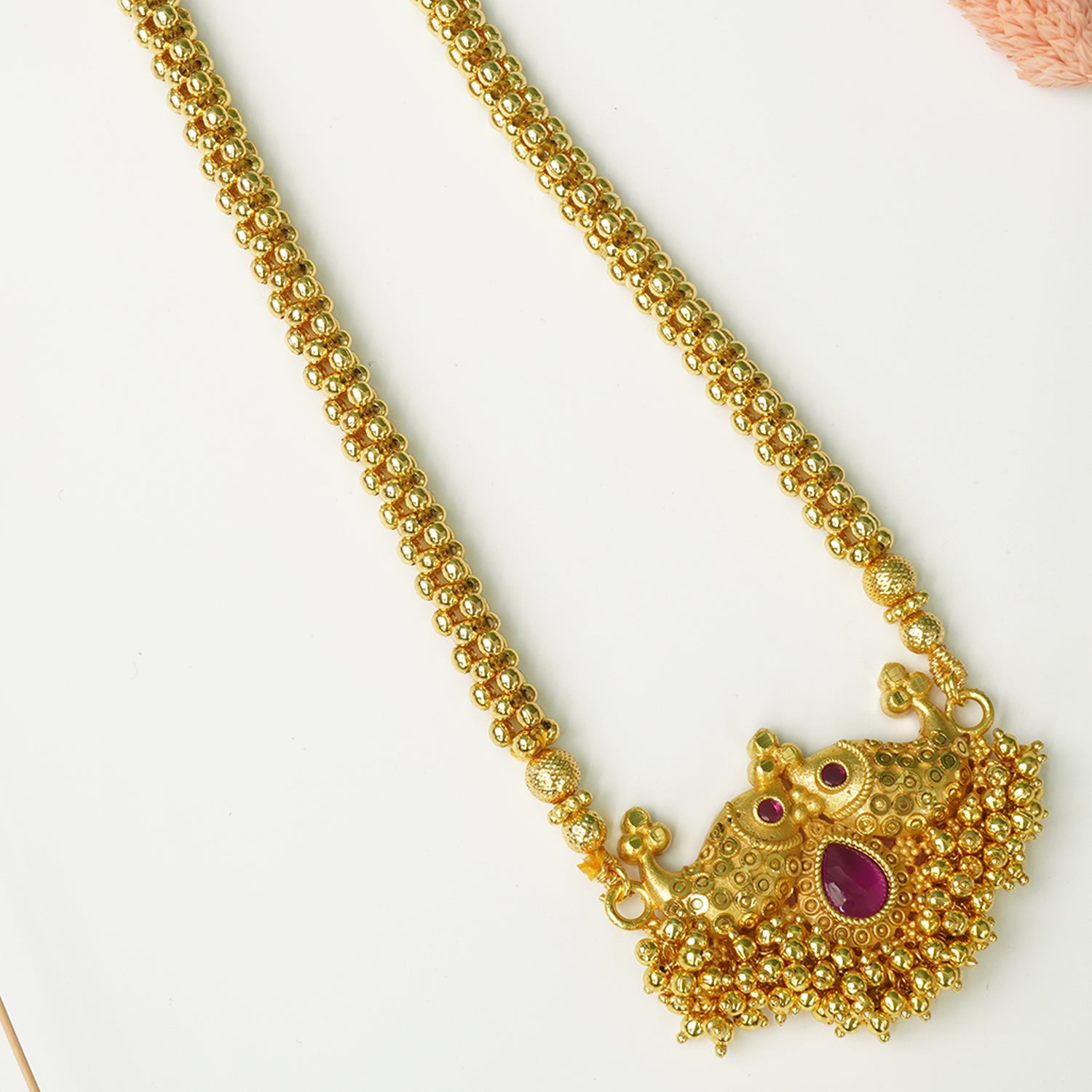 Premium Kolhapuri Thushi With Unique Fish Pendant